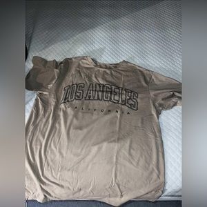 Im selling a shein graphic t-shirt